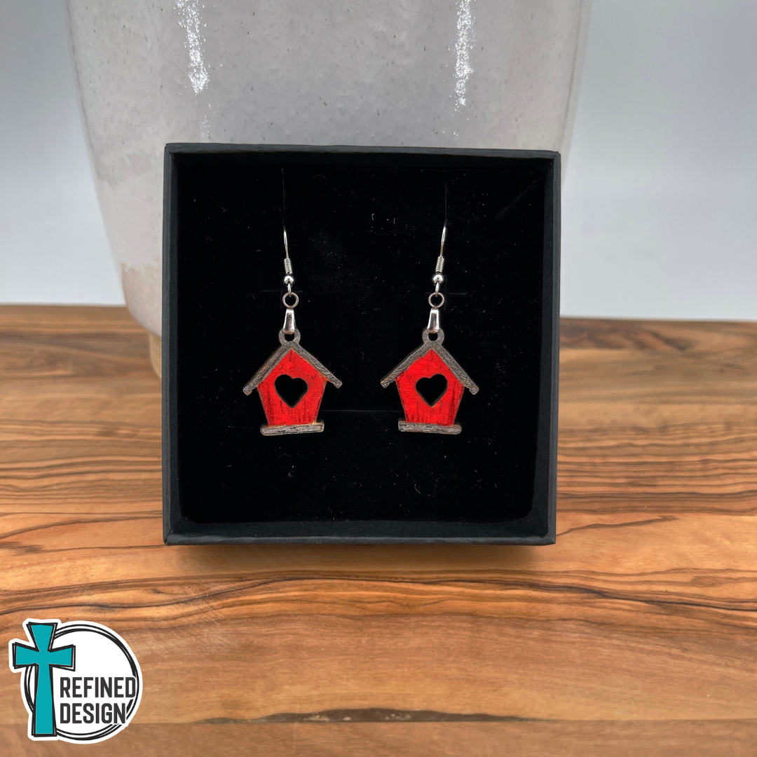 Petite Heart’s Retreat Earrings